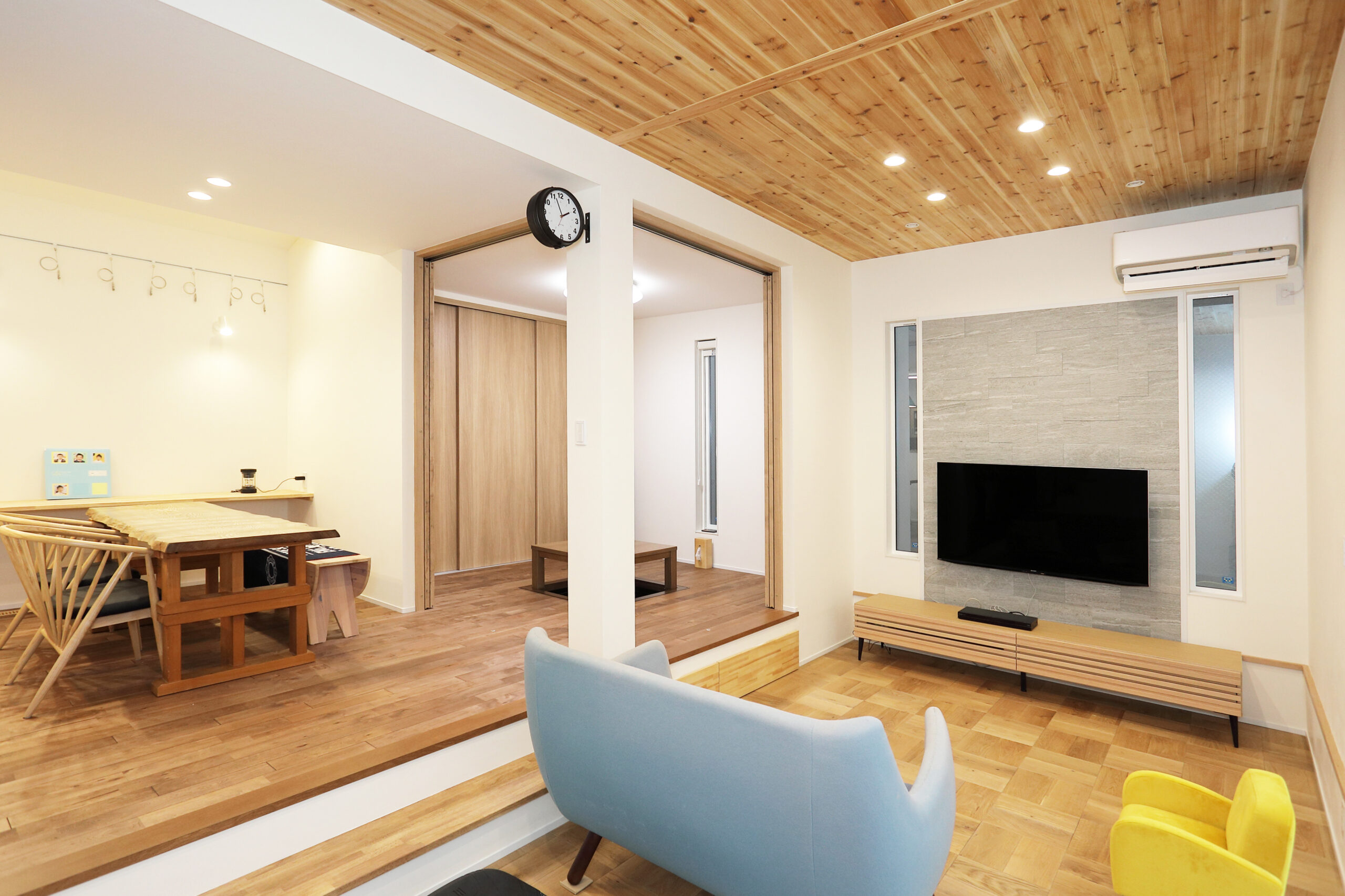 「カリフォルニアスタイル」 ダウンフロアのある家